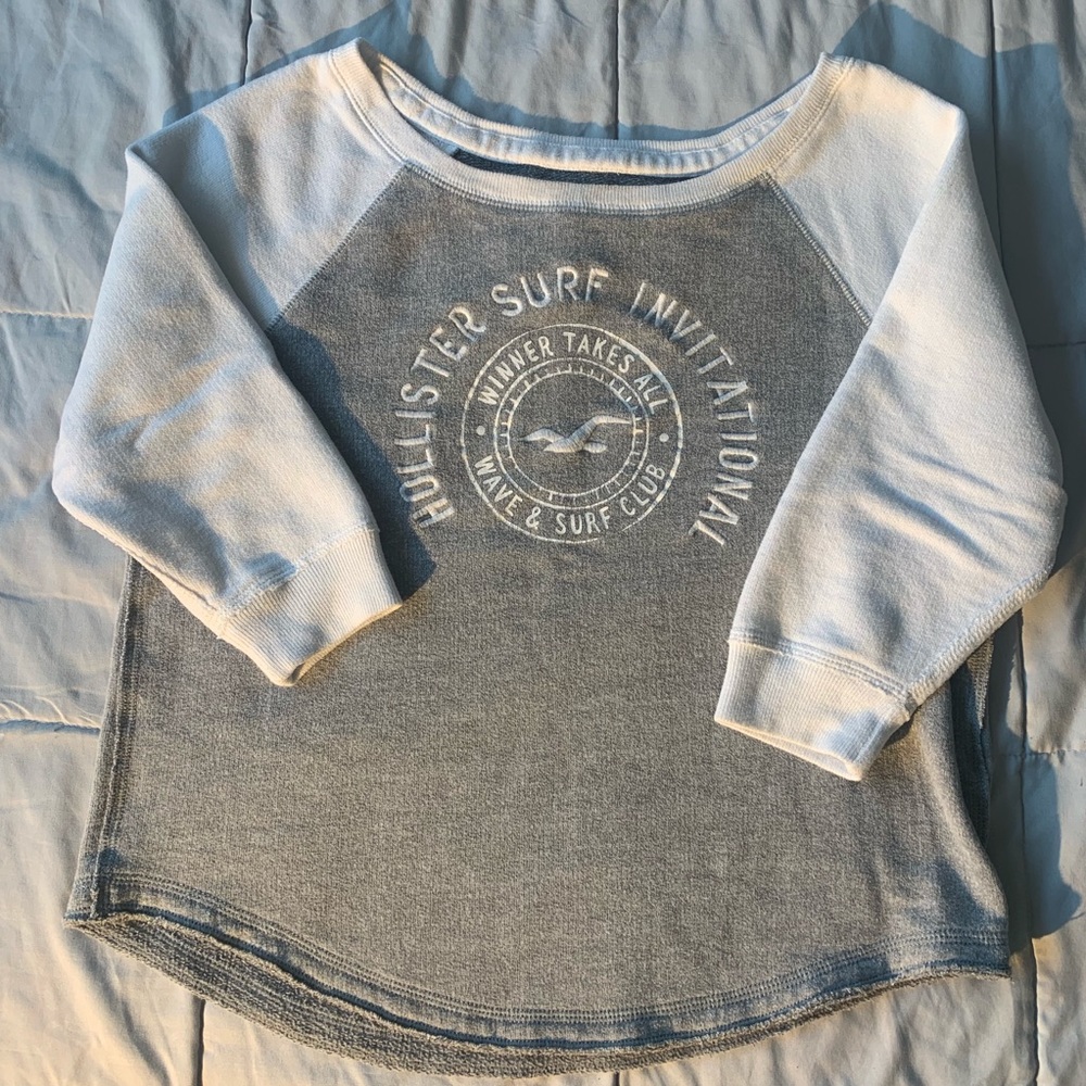 Hollister Crew Neck Pull-Over Sweater